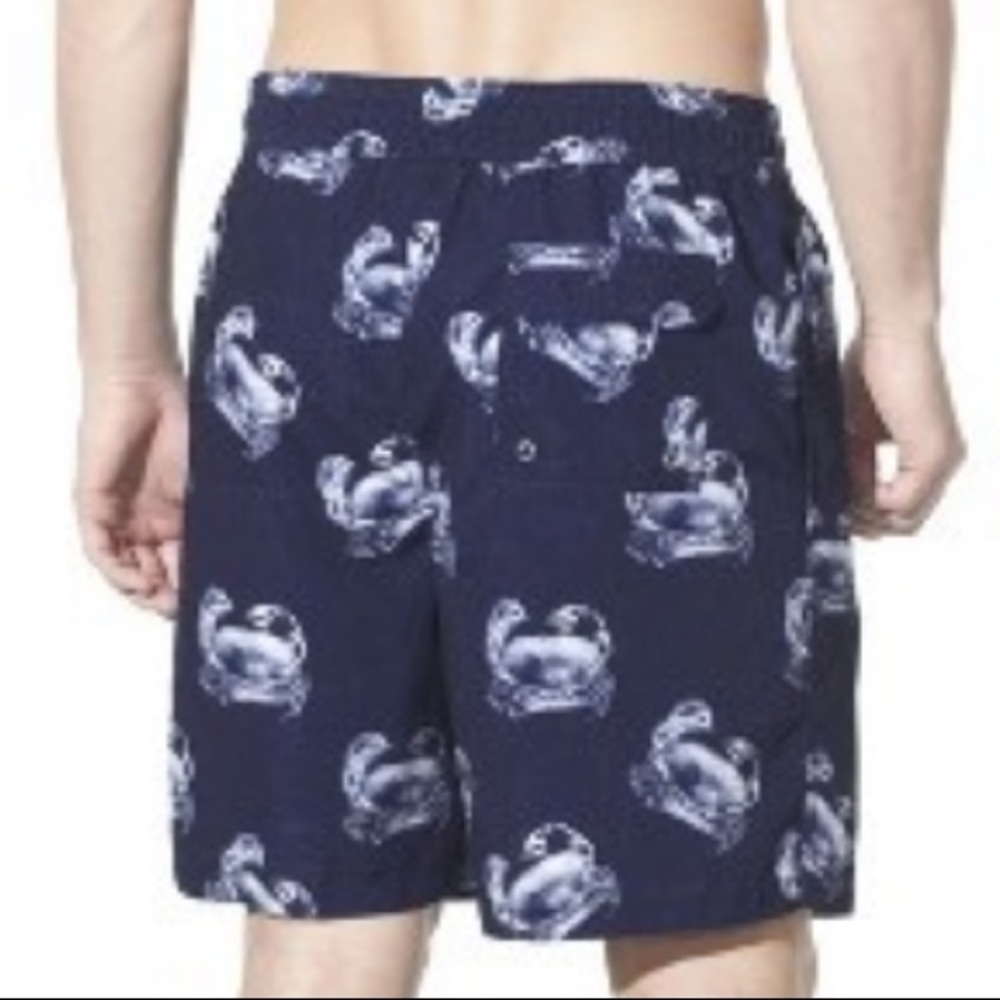 Swim shorts with crab pattern